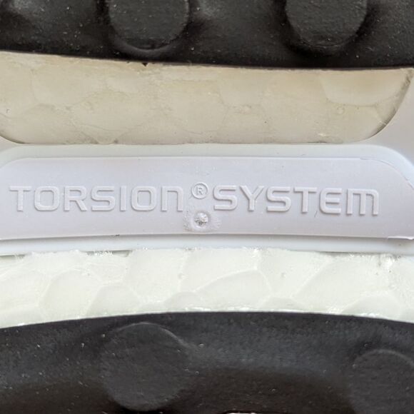 Stella McCartney x Adidas | Cutout Ultra Boost Trainer | White Knit Sneaker Sz 9 - Picture 14 of 15